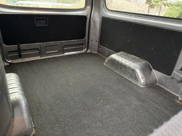 NV350 CARAVAN 4WD