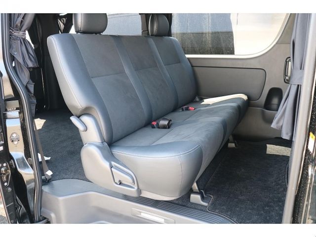 HIACE van 4WD