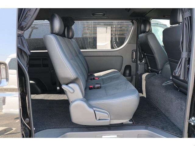 HIACE van 4WD