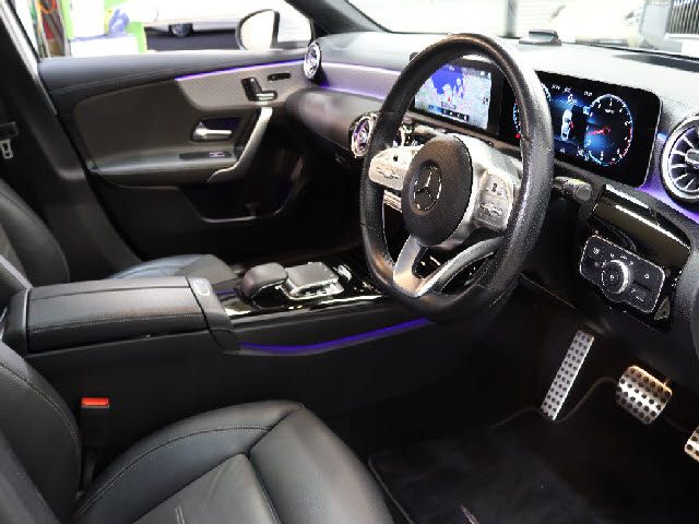 MERCEDES BENZ A-class sedan