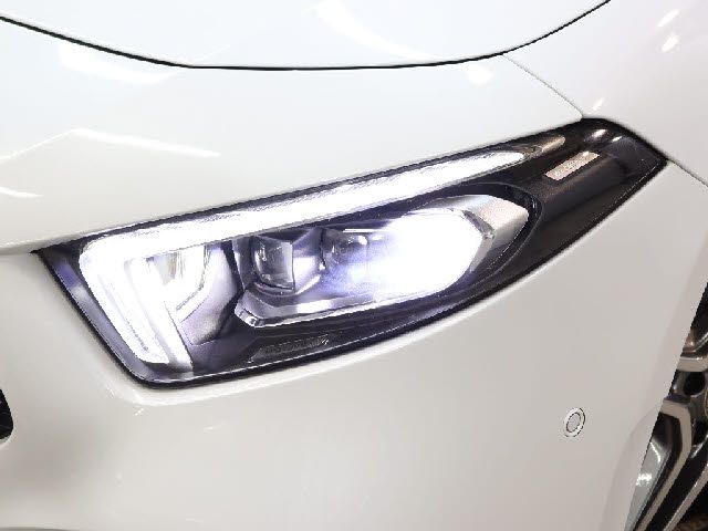MERCEDES BENZ A-class sedan