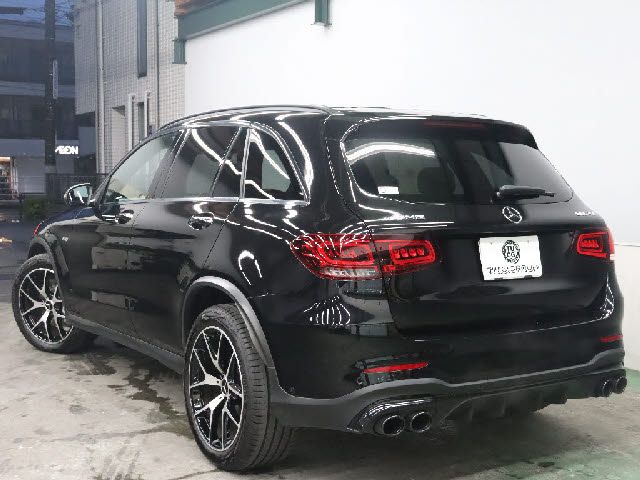 MERCEDES AMG GLCclass