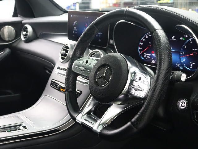 MERCEDES AMG GLCclass