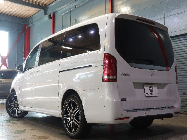 MERCEDES BENZ V class