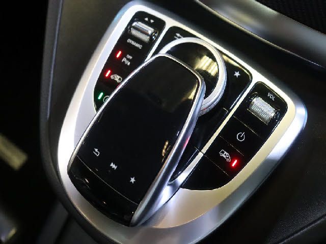 MERCEDES BENZ V class