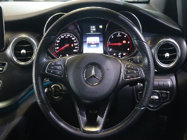 MERCEDES BENZ V class