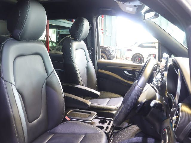 MERCEDES BENZ V class
