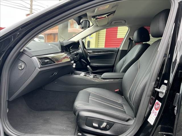BMW 5series sedan