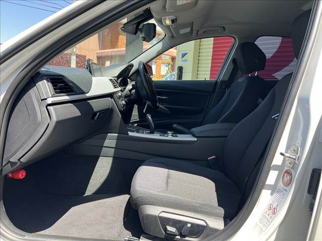 BMW 3 Series sedan