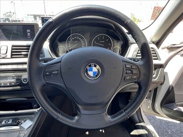 BMW 3 Series sedan