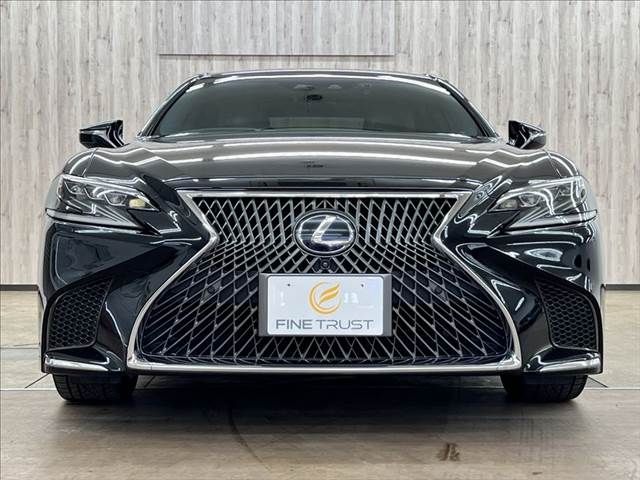 LEXUS LS500h 4WD