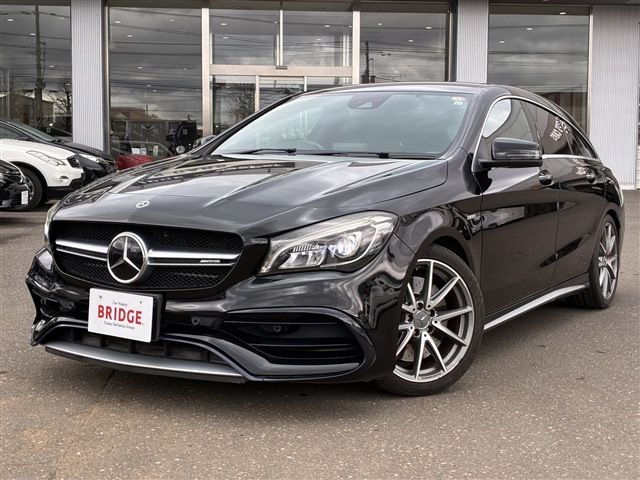 MERCEDES AMG CLA Shooting Brake