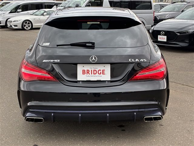 MERCEDES AMG CLA Shooting Brake