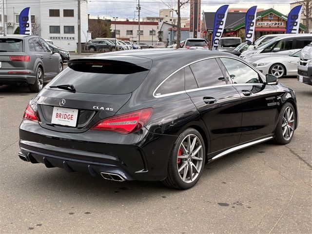 MERCEDES AMG CLA Shooting Brake
