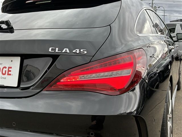 MERCEDES AMG CLA Shooting Brake