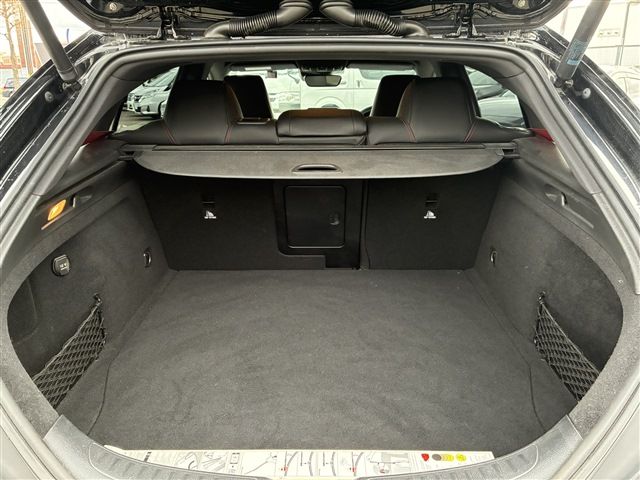 MERCEDES AMG CLA Shooting Brake