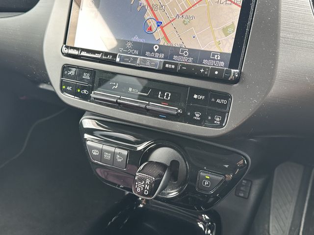 PRIUS PHV