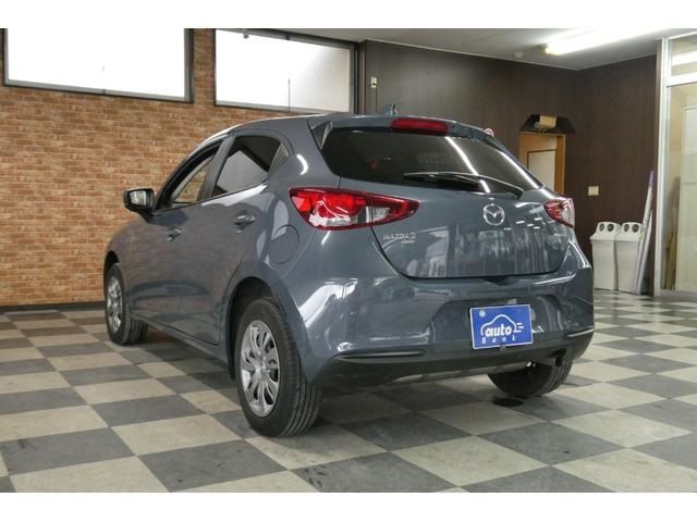 MAZDA2