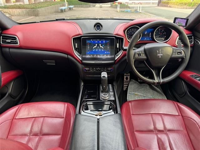MASERATI GHIBLI Sedan