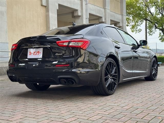 MASERATI GHIBLI Sedan