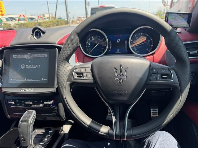 MASERATI GHIBLI Sedan