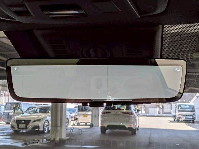 CROWN SPORT