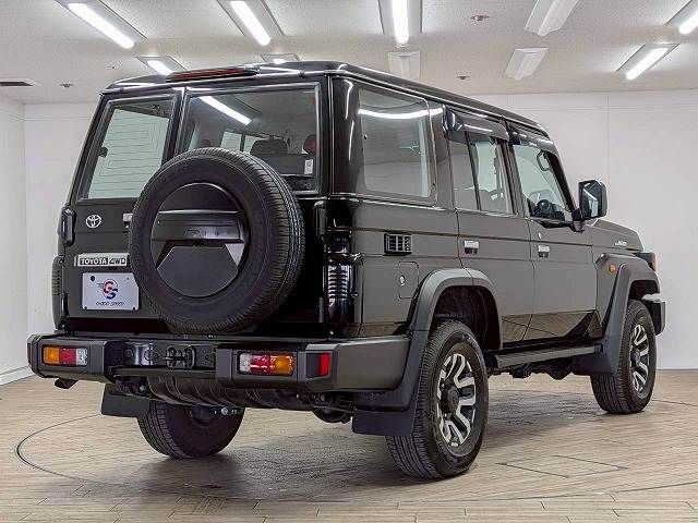 LANDCRUISER 70