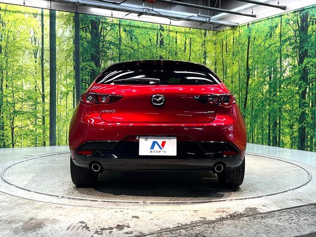 MAZDA3 FASTBACK