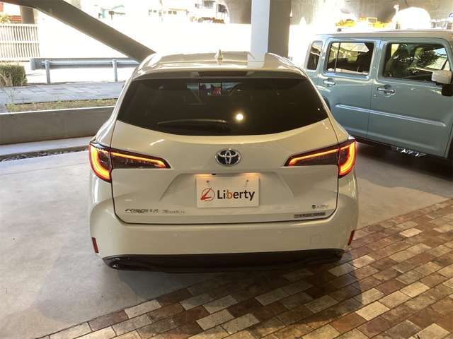 COROLLA TOURING HYBRID