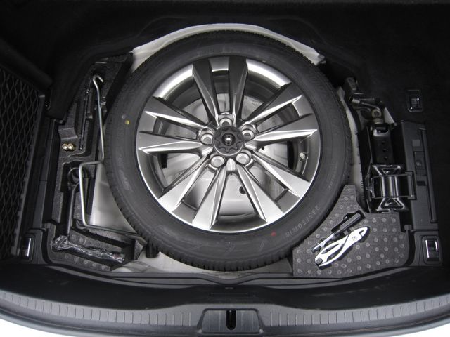 LEXUS LS600hL