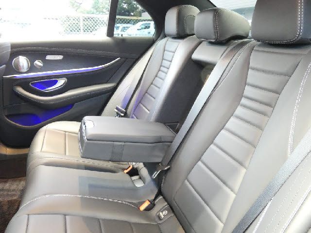 MERCEDES BENZ E class sedan