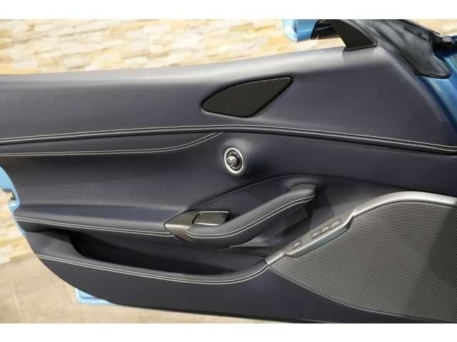 FERRARI Portofino M