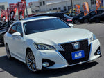 CROWN sedan hybrid