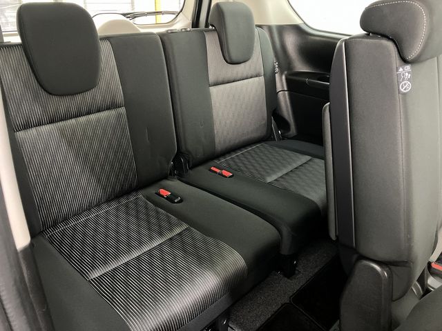 SERENA S-HYBRID 4WD