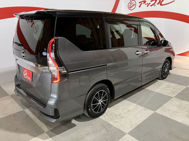 SERENA S-HYBRID 4WD