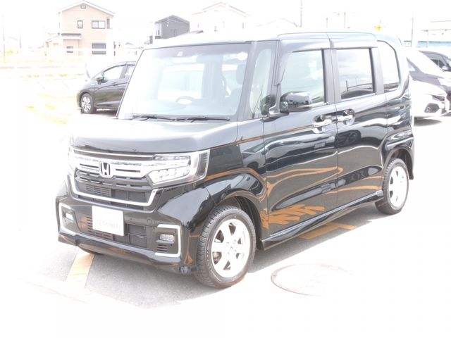 N-BOX CUSTOM 4WD