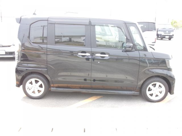 N BOX CUSTOM 4WD