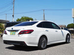 CROWN sedan hybrid