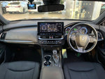 CROWN sedan hybrid