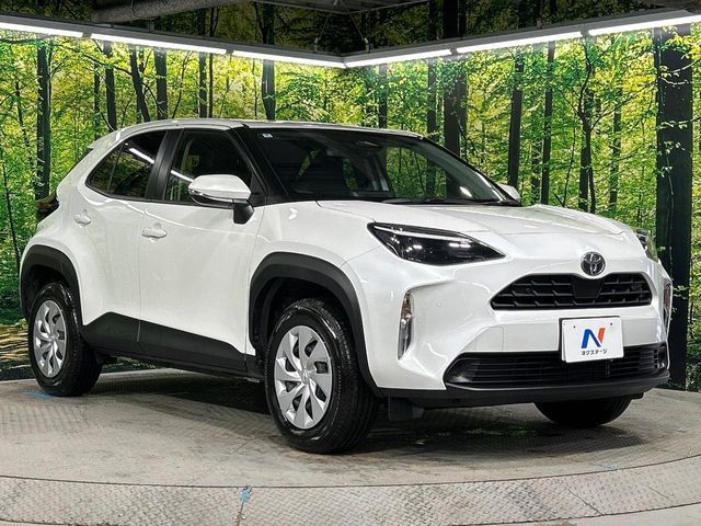 YARIS CROSS