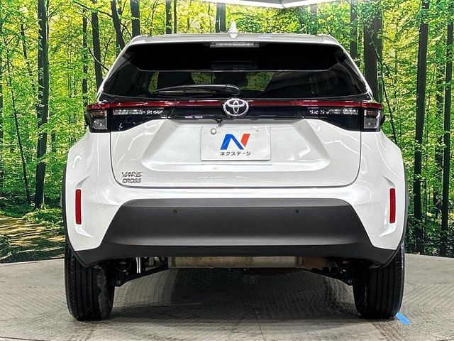 YARIS CROSS