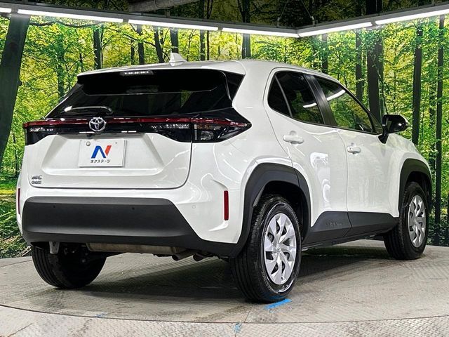 YARIS CROSS