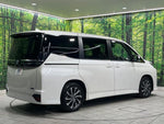 VOXY HYBRID