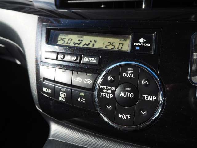 ESTIMA HYBRID 4WD