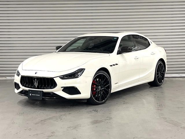 MASERATI GHIBLI Sedan