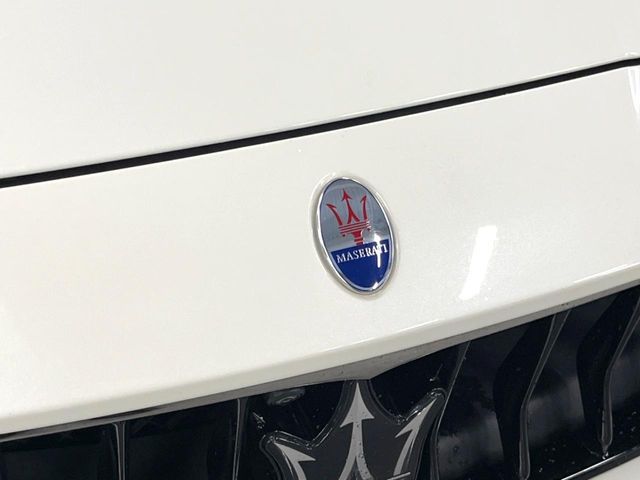 MASERATI GHIBLI Sedan