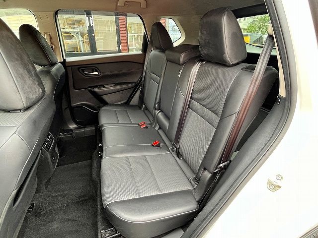 X-TRAIL HYBRID 4WD