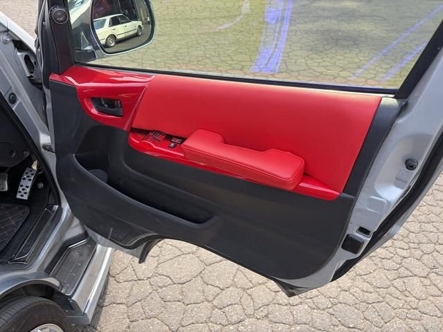 HIACE COMMUTER