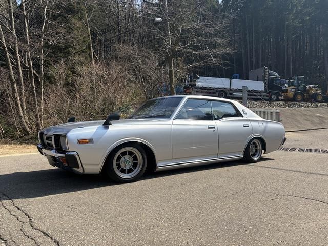 CEDRIC hardtop