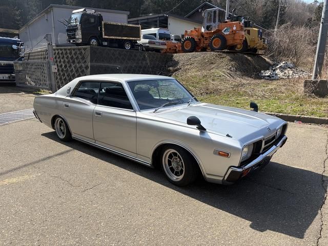 CEDRIC hardtop